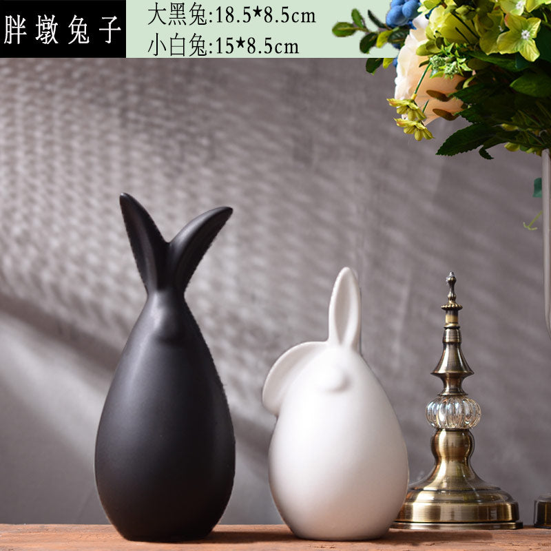 Simple Modern Ceramic Figurines Livingroom Ornament Home Furnishing Decoration Crafts Office Coffee Accessories Wedding Gift