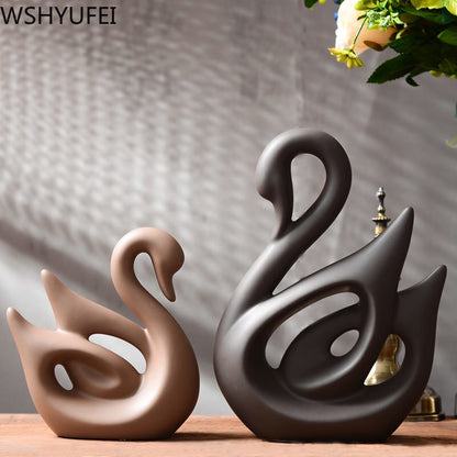 Simple Modern Ceramic Figurines Livingroom Ornament Home Furnishing Decoration Crafts Office Coffee Accessories Wedding Gift