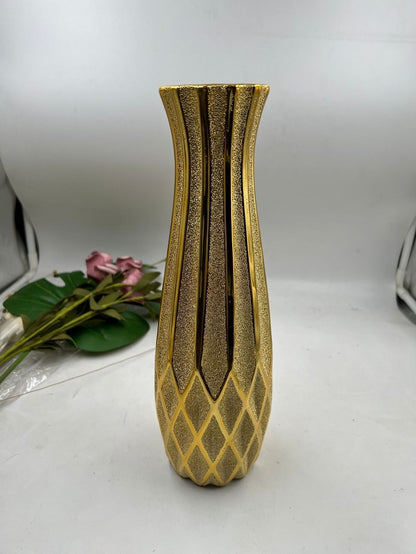 30CM Luxury Europe Gold Ceramic Vases (Multi Styles)